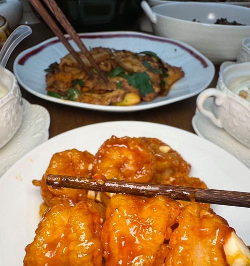 香菇栗子炊饭的做法（一道美味的秋季炊饭佳肴）-第3张图片-美味行家
