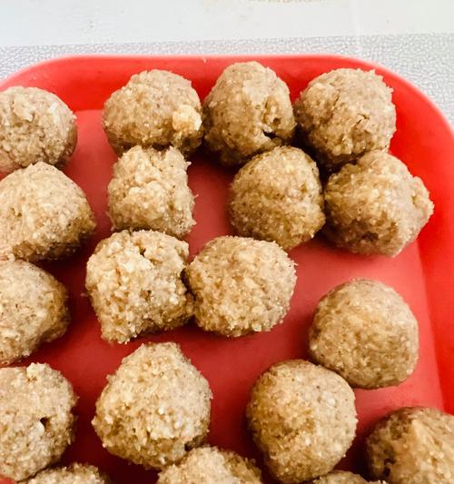 自制以迎春汤圆，让甜蜜温暖冬日生活（15个简易步骤，轻松完成家庭制作美食）-第2张图片-美味行家