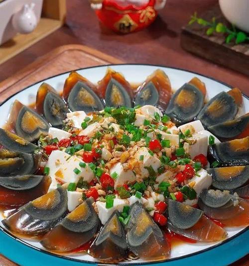 教你制作美味蒸皮蛋（以独特配方为基础，蒸出香气扑鼻的古老美食）-第3张图片-美味行家