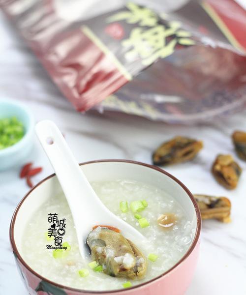 营养又美味，香菇小白菜瘦肉粥的做法（家常便饭，简单又健康/美食佳肴，让你欲罢不能）-第2张图片-美味行家