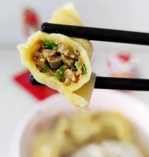 美味猪肉豇豆饺子的制作方法（传统口感，营养美味，大家都爱的猪肉豇豆饺子）-第2张图片-美味行家