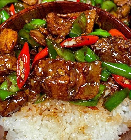 手把手教你制作小炒肉（用最简单的方法让你做出美味小炒肉）-第3张图片-美味行家