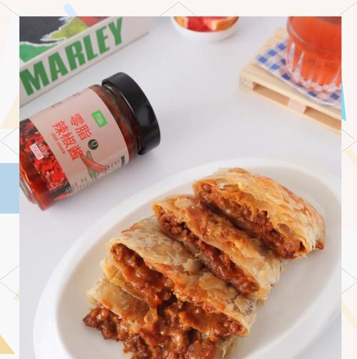 怎样制作美味的洋葱肉饼（用简单食材轻松做好洋葱肉饼）-第2张图片-美味行家