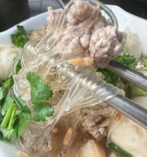 虾米粉丝煲的制作方法（香气四溢的家常美食让你回味无穷）-第2张图片-美味行家