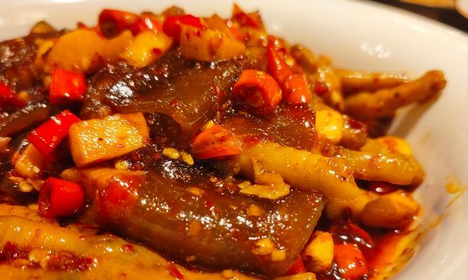 蒜蓉黄瓜，清凉夏日必备（做法简单，味道鲜美，营养丰富）-第1张图片-美味行家