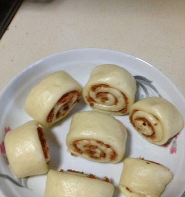 做出美味的紫菜肉松卷，让生活多一份美好（教你如何简单易学，营养又美味）-第1张图片-美味行家