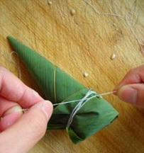自制小枣糯米三角粽（传统美味，家庭DIY，糯香可口）-第3张图片-美味行家