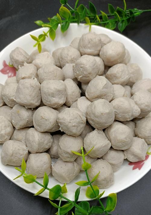 珍珠小肉丸的制作方法（手把手教你制作美味可口的珍珠小肉丸）-第1张图片-美味行家