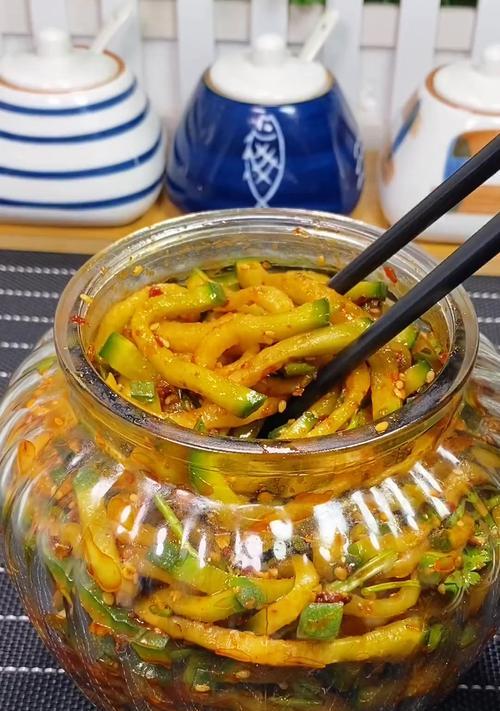 白粥配小菜之美味佳肴（简单易做，营养丰富，让您爱上每一口）-第1张图片-美味行家