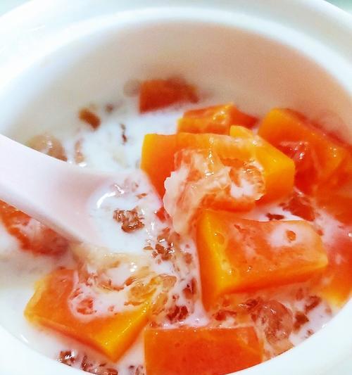 家庭美食——雪燕桃胶炖牛奶（营养美味、补血益气、简单易学）-第1张图片-美味行家