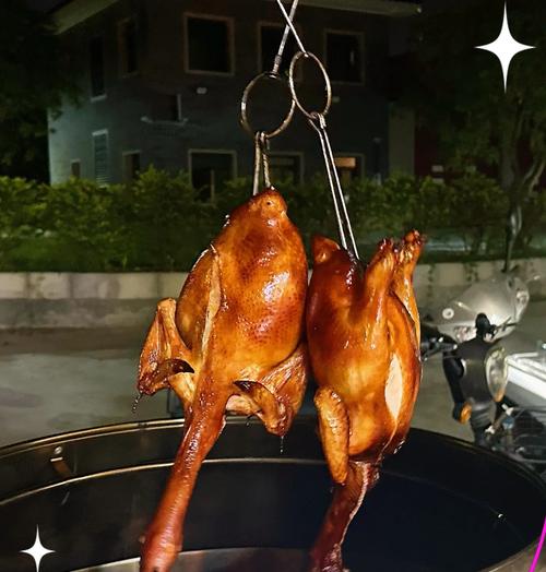 双茄烧鸡的美味做法（口感鲜美，营养丰富的家常菜）-第2张图片-美味行家