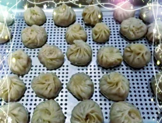 DIY彩色鲜肉包，美味与美观并存（制作彩色鲜肉包的详细步骤和技巧）-第2张图片-美味行家