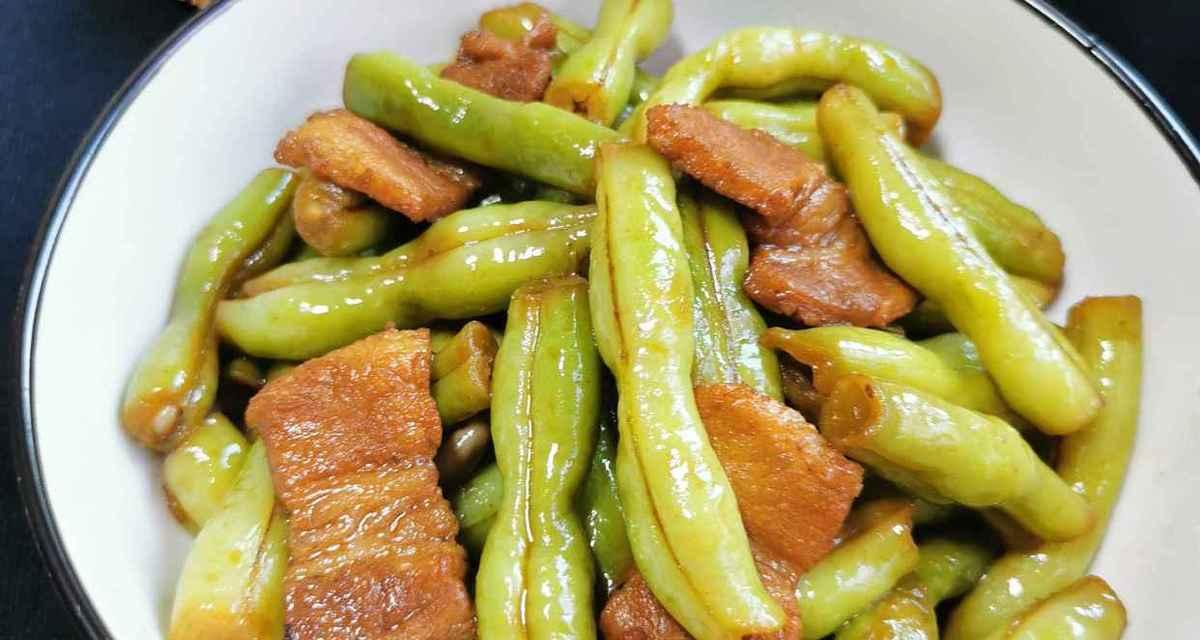 家常土豆芸豆炖肉的做法（一道温暖营养的家常菜）-第3张图片-美味行家