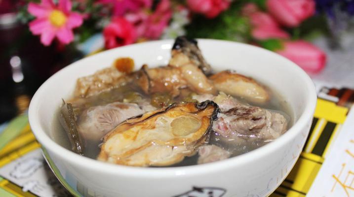 美味健康的猪小排花菇海带结汤（做法简单，营养丰富，味道鲜美）-第1张图片-美味行家