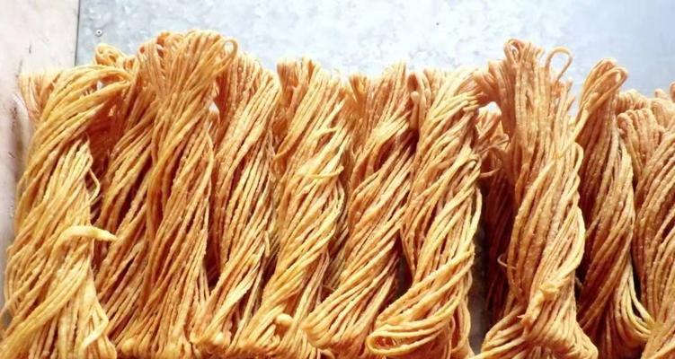 一口咬下，枣馅飞溅——枣锢飞燕的做法（传统美味创新变化，口感丝滑爽口，枣锤传承千年独家秘籍）-第2张图片-美味行家