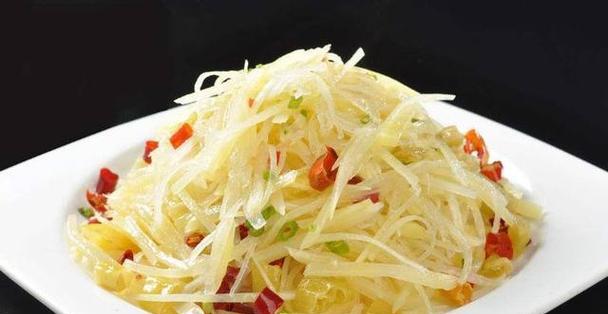 酸菜土豆丝的制作方法详解（传统美食，口感独特，健康美味）-第1张图片-美味行家
