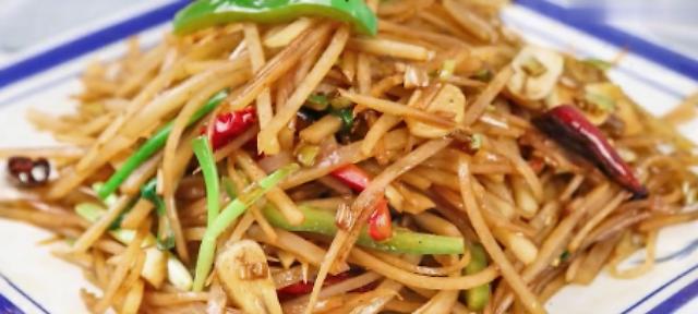 酸菜土豆丝的制作方法详解（传统美食，口感独特，健康美味）-第2张图片-美味行家