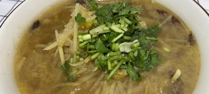 酸菜土豆丝的制作方法详解（传统美食，口感独特，健康美味）-第3张图片-美味行家
