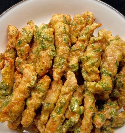 香香酥肉，美味佳肴的制作方法（用最简单的步骤制作出口感香酥的炸肉）-第2张图片-美味行家
