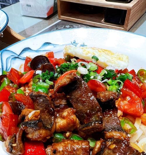煮出美味腰花面（教你如何选面、煮面和调配酱料，让腰花面美味不失口感）-第1张图片-美味行家