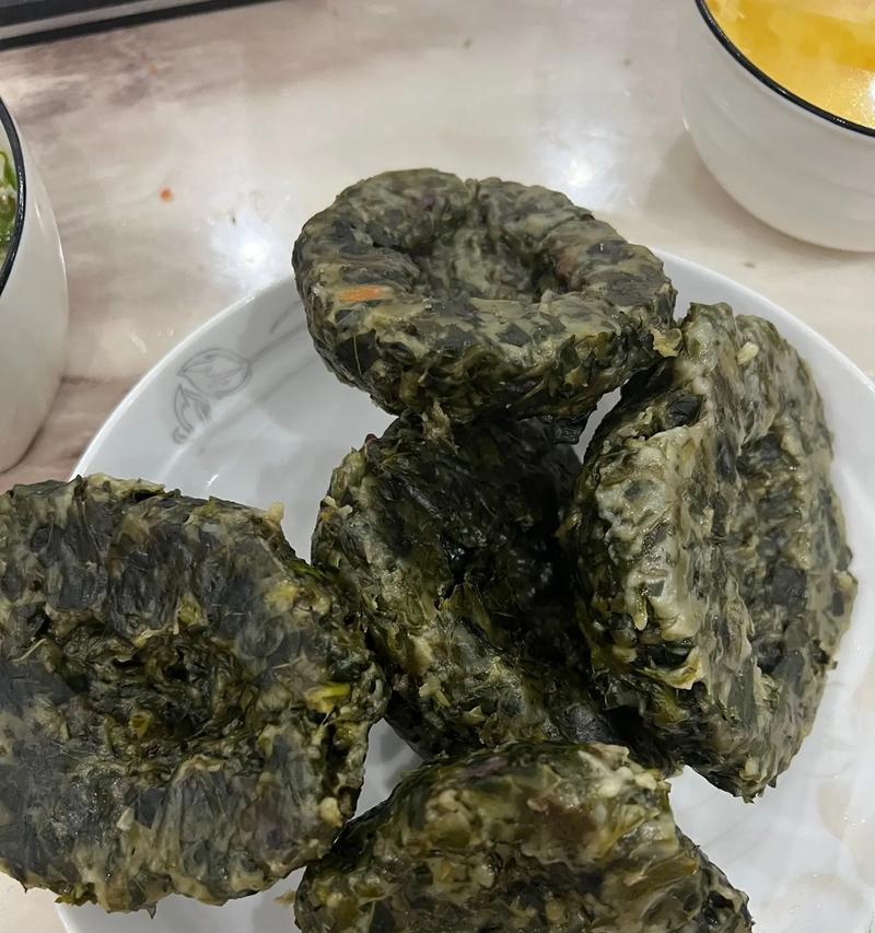 炒红薯茎——健康美味的家常菜（以红薯茎为主材，烹饪出美味佳肴）-第1张图片-美味行家