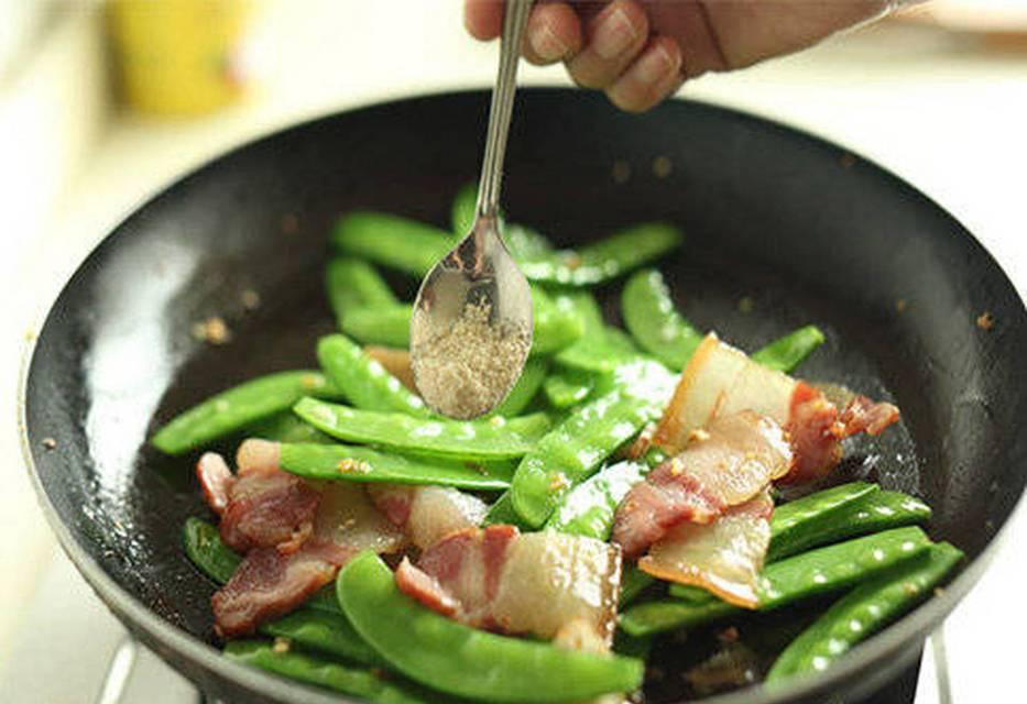 烧肉炒荷兰豆的美味做法（让荷兰豆焕发出诱人的颜色和香气，味道鲜美的秘诀！）-第3张图片-美味行家