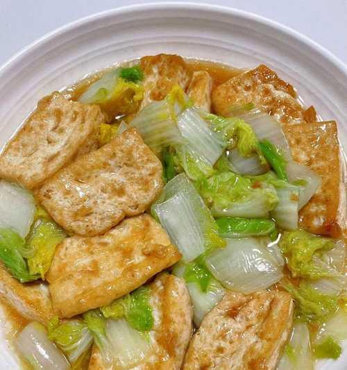 美味健康，鱼杂烧豆腐教你一次搞定（一道简单营养的家常菜，让您的味蕾狂欢）-第1张图片-美味行家