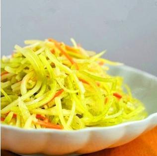 以珍选捞汁韭菜为主的美食制作（一道营养美味的家常菜，让你满足口腹之欲）-第2张图片-美味行家