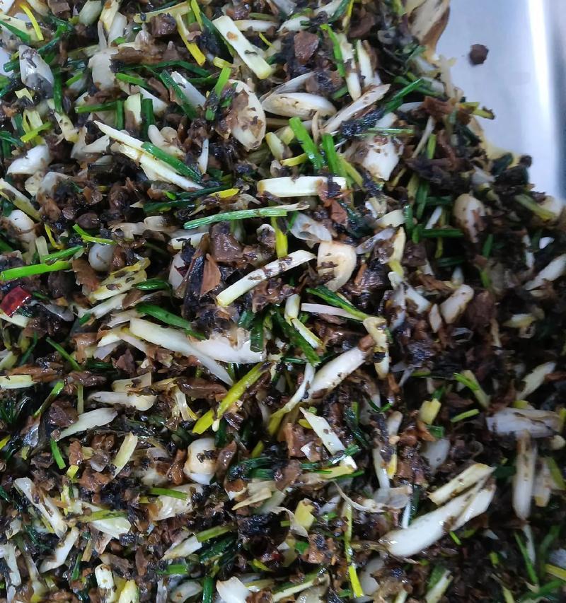 美味五花肉炒美人椒（香气四溢，口感丰富，健康美食）-第3张图片-美味行家