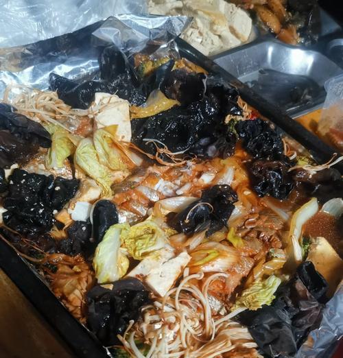 奥尔良烤鱼，美味健康的家常菜（轻松学会制作美味的奥尔良烤鱼）-第1张图片-美味行家