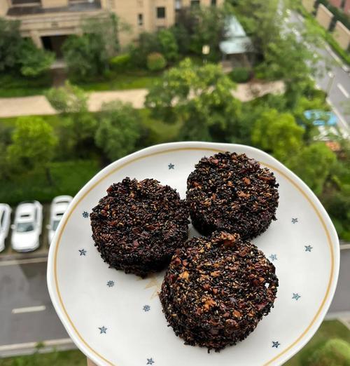 美食DIY（做法超简单，让你轻松打造餐桌上的独特味道！）-第3张图片-美味行家