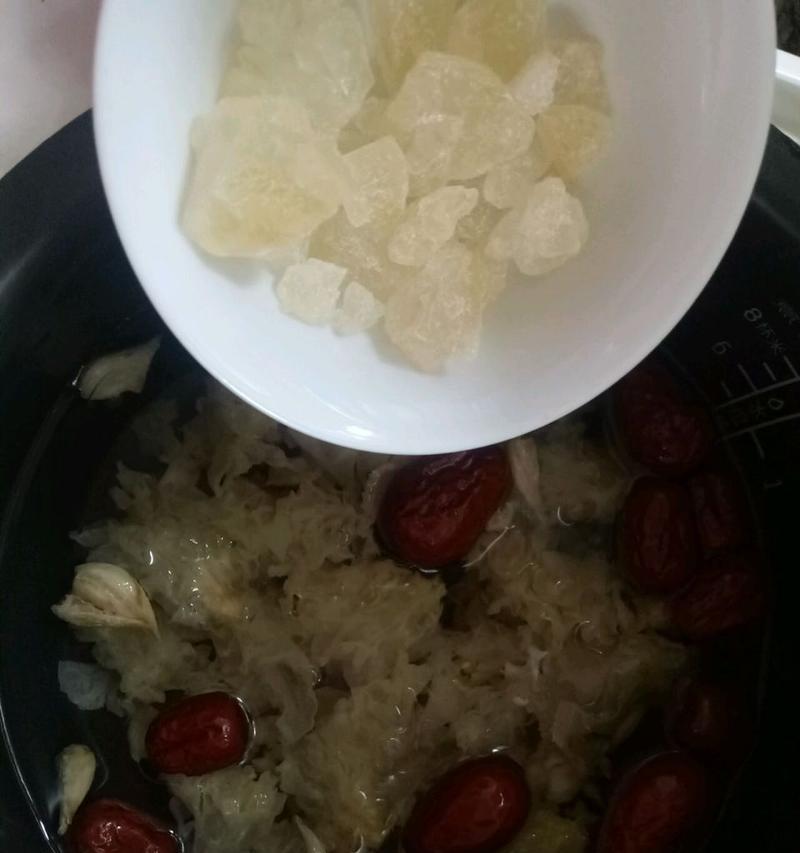 美味健康薏米银耳羹（清热润肤，养生美食）-第3张图片-美味行家