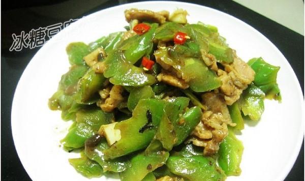 蒜香苦瓜的做法（健康鲜美，蒜香四溢）-第2张图片-美味行家