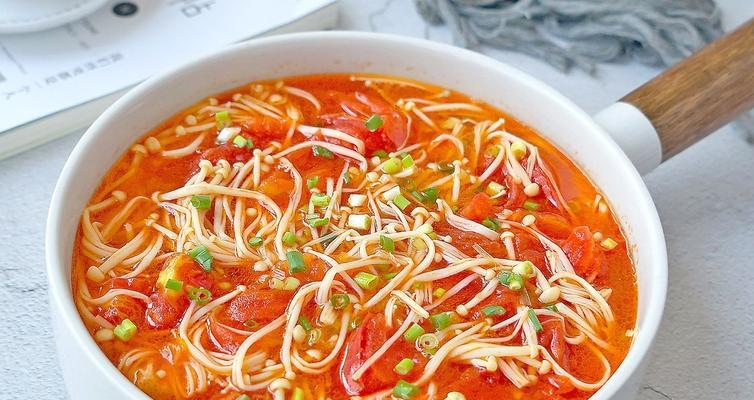 美味健康——以西红柿炒金针菇的做法（健康素食，营养满分；清新可口，色香味俱佳）-第2张图片-美味行家