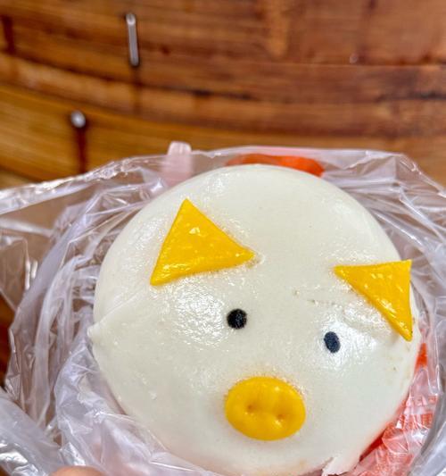 纯手工小猪奶黄包的制作方法（手工制作美味小猪奶黄包，口感松软香甜）-第3张图片-美味行家