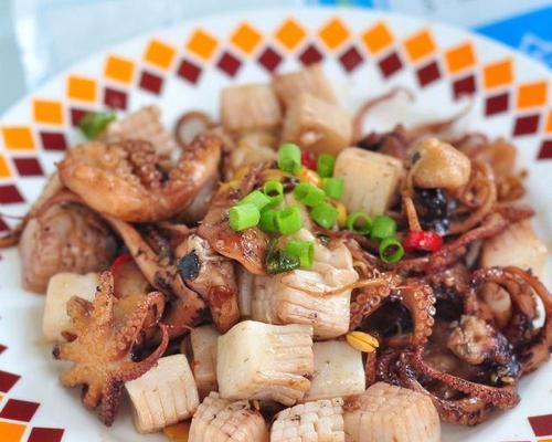 尝鲜美味之章鱼炒韭葶（传统菜品与海鲜相遇的美妙味觉体验）-第1张图片-美味行家