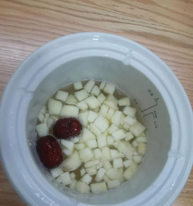 膳食健康，小米山药苹果粥（以小米山药为主材，营养丰富又美味的苹果粥）-第1张图片-美味行家