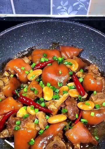 美味营养，芸豆猪蹄汤的做法（家常美食，轻松学会做汤）-第2张图片-美味行家