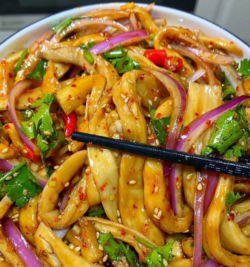 Q弹杏鲍菇的美味做法（以杏鲍菇为主角，释放口感与营养的完美结合）-第3张图片-美味行家