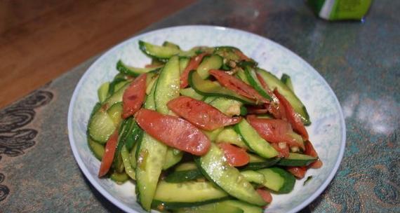 清爽美味，青瓜火腿片的家常做法（简单易学，健康美食必备）-第3张图片-美味行家