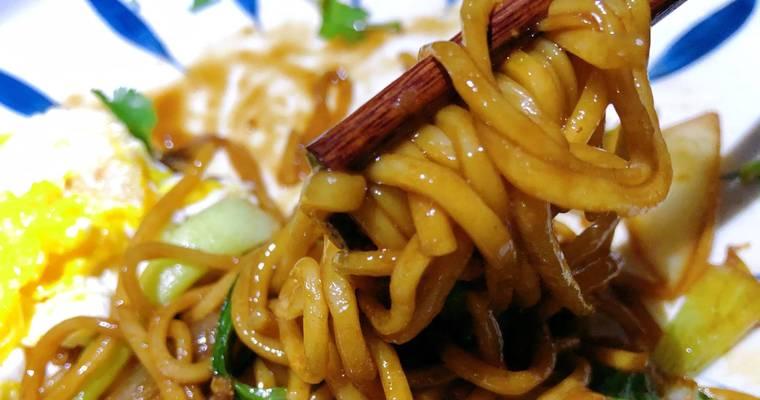 圆白菜素炒面的做法（家常美味，营养丰富）-第1张图片-美味行家