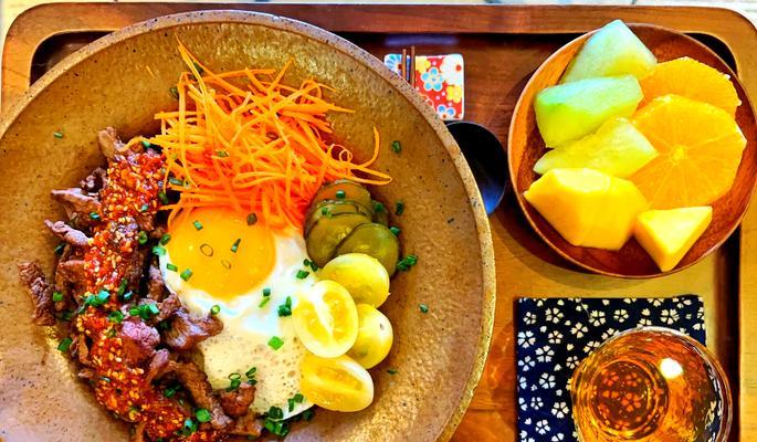 石锅烧肉拌饭，独享韩国美食（做法详解，口感绝佳）-第1张图片-美味行家