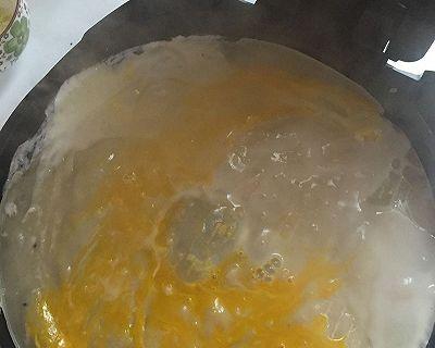 掌握鸡蛋饼的制作方法（以有奖征文为契机，分享一份口感极佳的鸡蛋饼秘籍）-第2张图片-美味行家