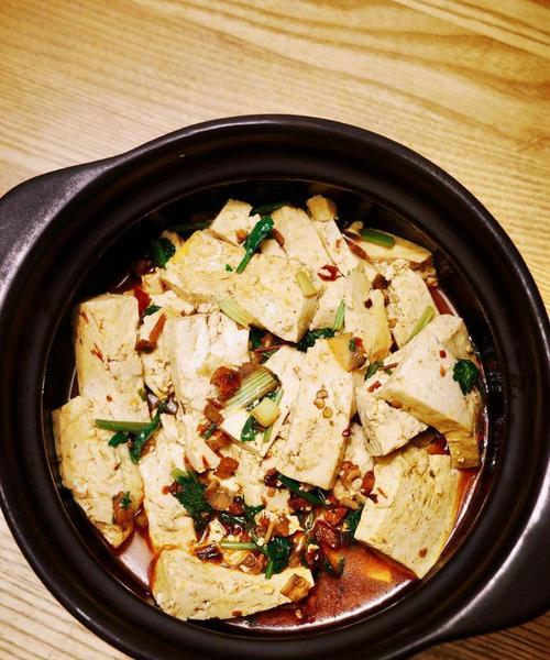 家常豆腐的做法（一道简单又美味的家常菜）-第2张图片-美味行家