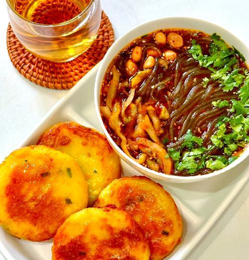 用洋芋粑粑炒出美味肉食（尝尽香鲜嫩滑，健康食材献给您）-第3张图片-美味行家