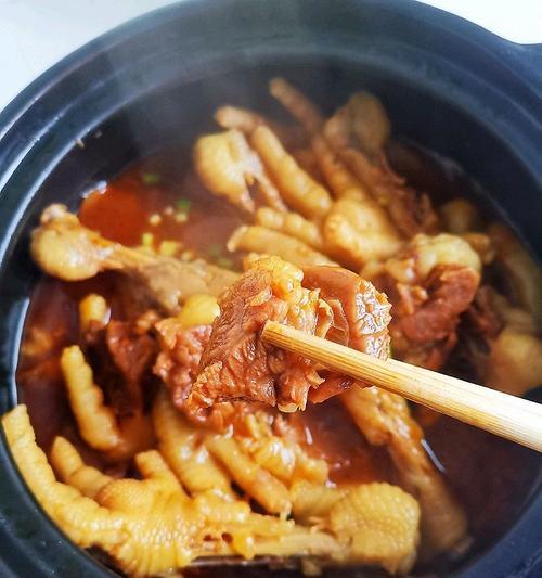 咸肉鸡爪煲-第1张图片-美味行家