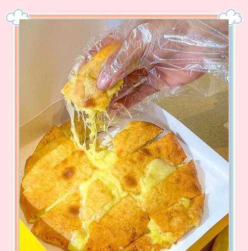自制网红榴莲饼，轻松做出香气扑鼻的美味（榴莲饼的制作方法、食材选购和口感体验）-第1张图片-美味行家