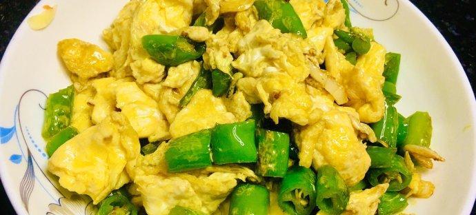 一口香酥炒鸡蛋泡，不一样的早餐享受（以炒鸡蛋泡为主的创新早餐，简单易做，口感丰富）-第1张图片-美味行家