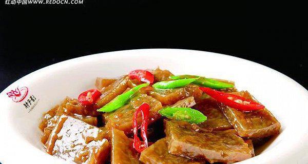 手把手教你制作美味焖子（掌握4个步骤，轻松做出口感柔软的焖子）-第1张图片-美味行家