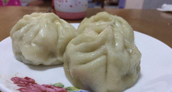 香葱猪肉包子的制作方法（简单易学的包子制作技巧）-第3张图片-美味行家